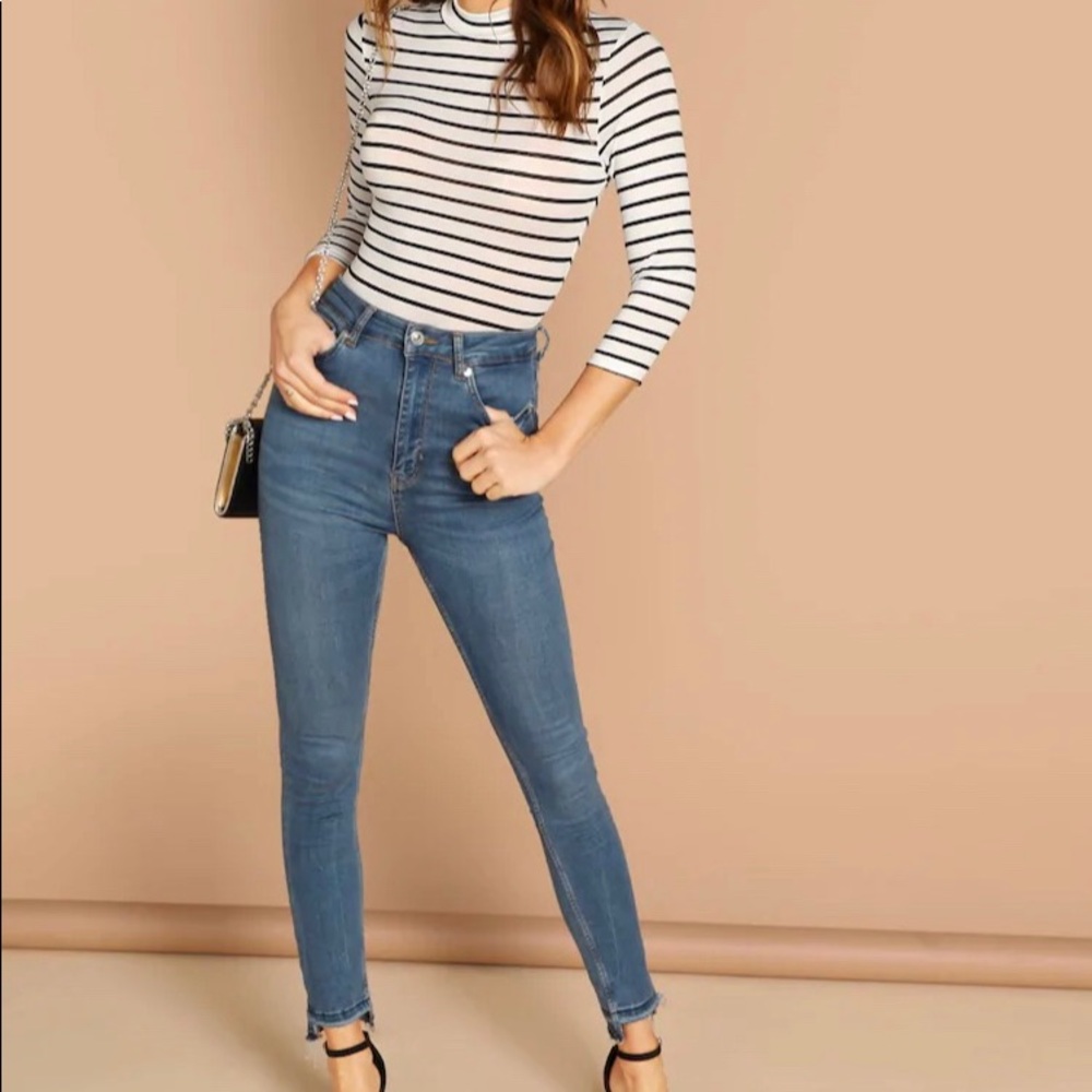Mock neck striped bodysuit - Picture 3 of 5